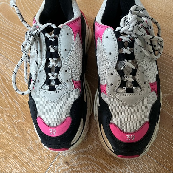 BALENCIAGA Triple S Sneakers - Picture 4 of 5